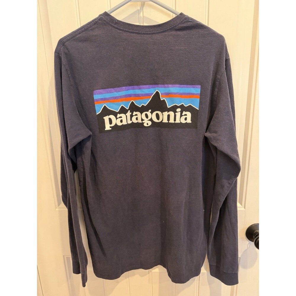 Patagonia Men’s P-6 Logo Responsibili-Tee Navy Long Sleeve Shirt 38518